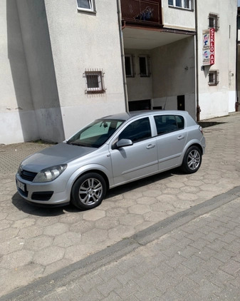 Opel Astra cena 10000 przebieg: 323000, rok produkcji 2006 z Płock małe 254